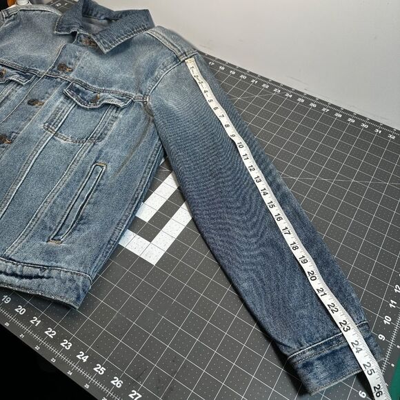 MARVEL®  |  DENIM & DENIM  |  TRUCKER JACKET  |  LARGE LOGO  |  6-POCKETS  | - Picture 3 of 16